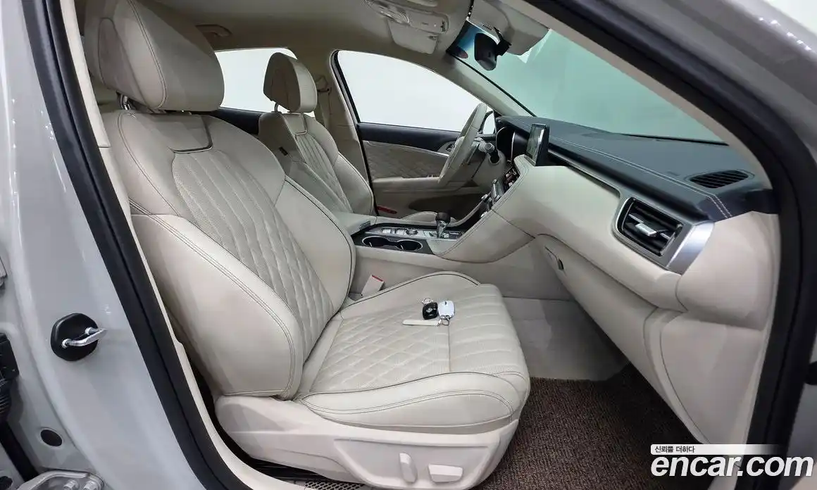 Genesis G70 2024 2.5 Автомат в Москве № 614504, фото 10