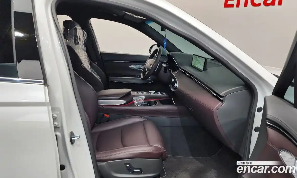 Genesis GV70 2023 2.5 Автомат в Москве № 614903, фото 10