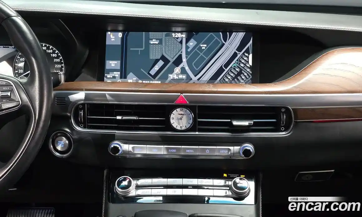 Genesis G90 2020 5.0 Автомат в Москве № 615734, фото 14