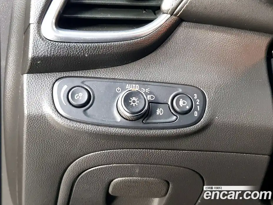 Chevrolet Trax 2017 1.6 Автомат в Москве № 616093, фото 18