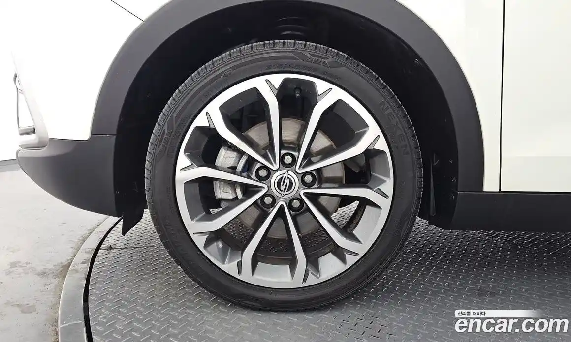 SsangYong TIBOLI 2017 1.6 Автомат в Москве № 616821, фото 5