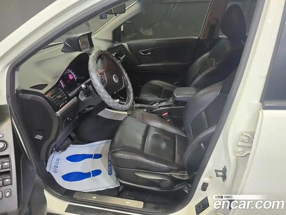 SsangYong Korando 2013 2.0 Автомат в Москве № 617854, фото 12