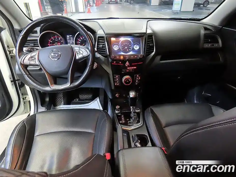 SsangYong TIBOLI 2018 1.6 Автомат в Москве № 617954, фото 10