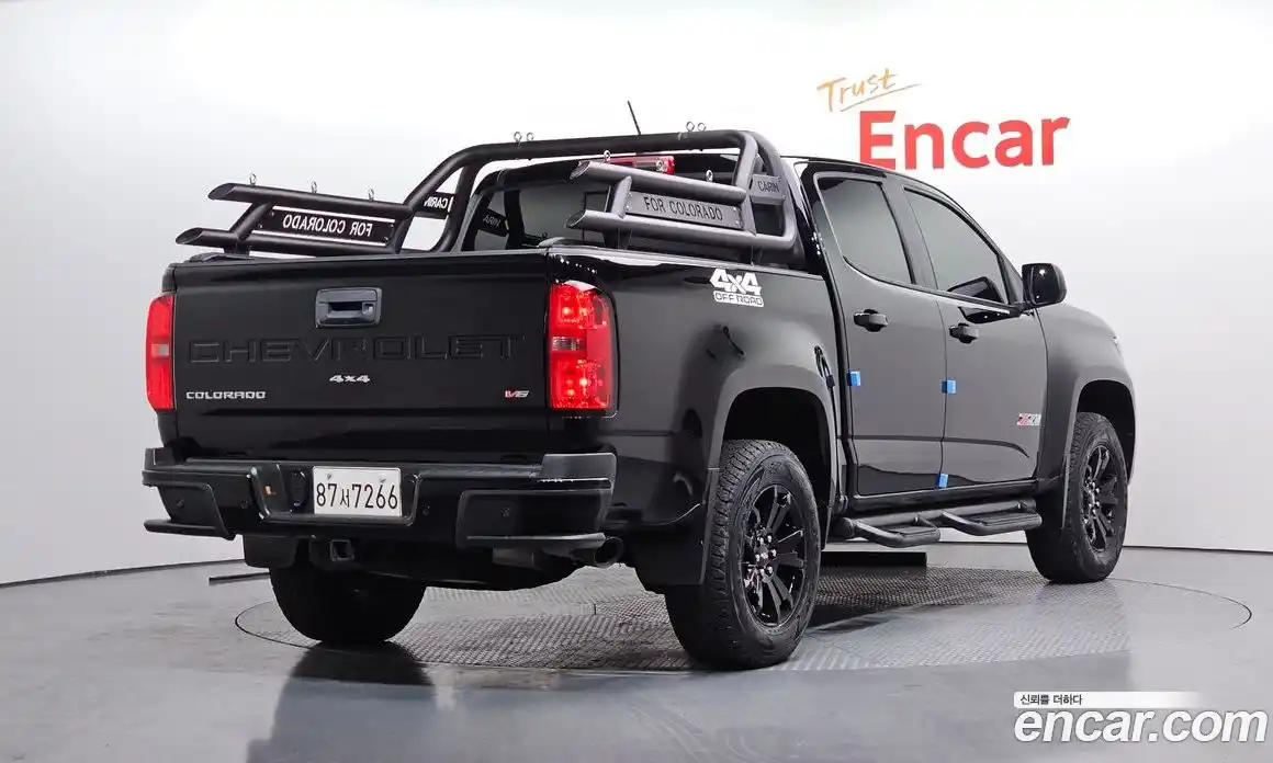 Chevrolet Colorado 2022 3.6 Автомат в Москве № 618202, фото 2