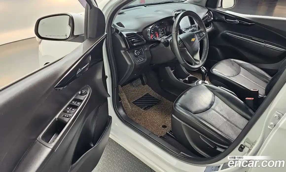 Chevrolet Spark 2017 1.0 Автомат в Москве № 618445, фото 11