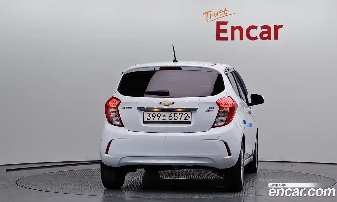 Chevrolet Spark 2017 1.0 Автомат в Москве № 618445, фото 4