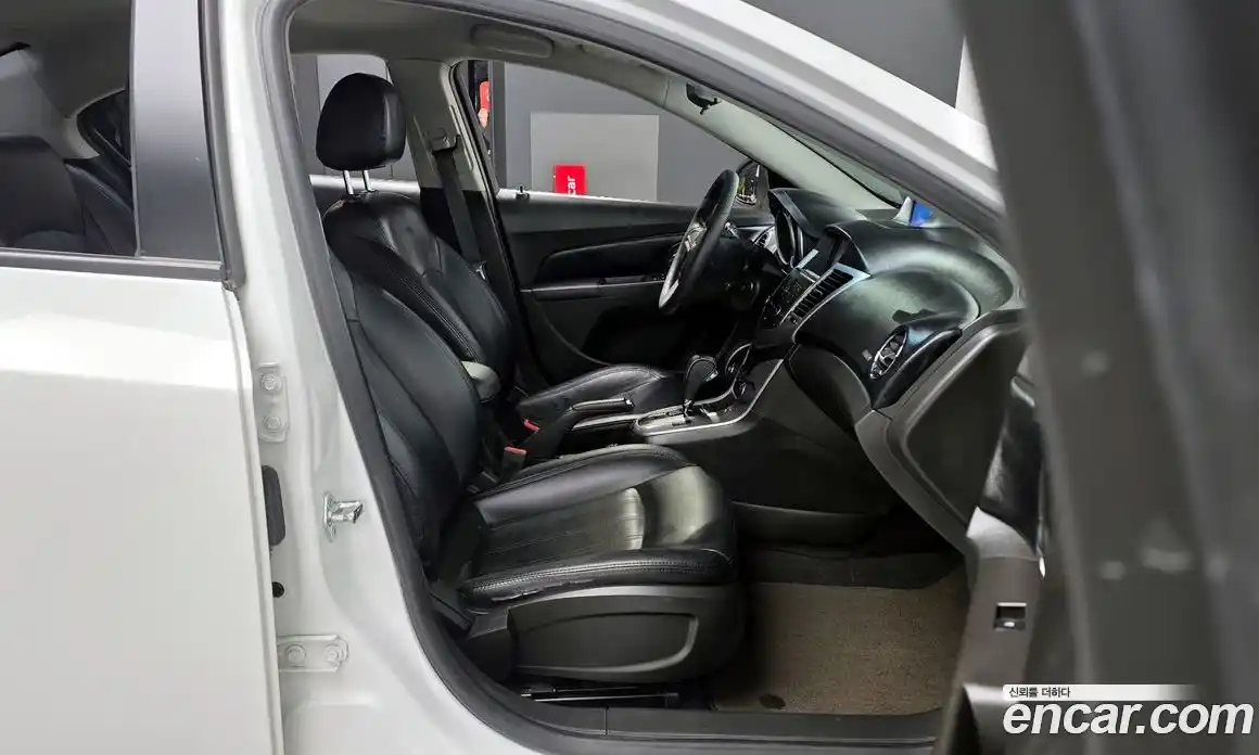 Chevrolet Cruze 2012 1.8 Автомат в Москве № 618490, фото 11