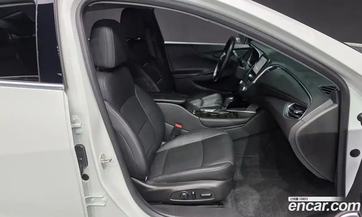 Chevrolet Malibu 2017 2.0 Автомат в Москве № 618504, фото 10