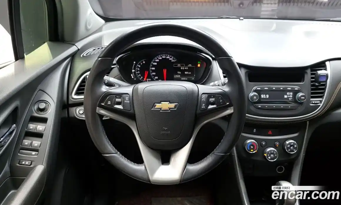 Chevrolet Trax 2018 1.4 Автомат в Москве № 618761, фото 13