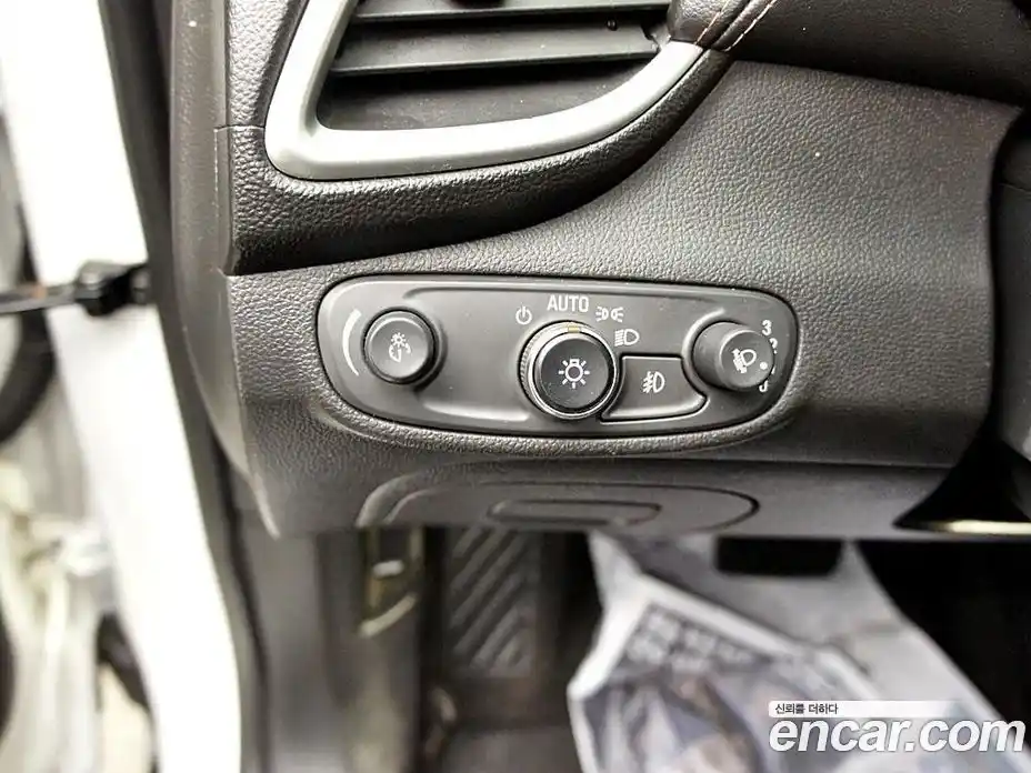 Chevrolet Trax 2018 1.4 Автомат в Москве № 619435, фото 15