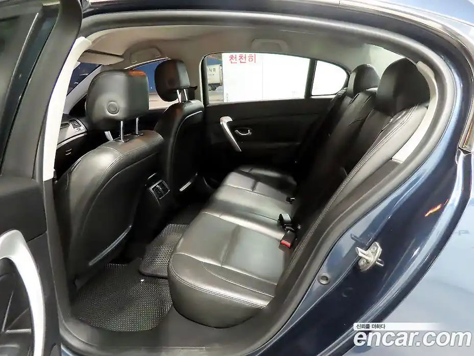 Renault SM5 2015 1.5 Автомат в Москве № 619627, фото 13