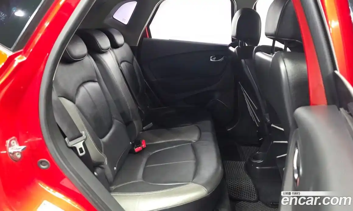 Renault QM3 2015 1.5 Автомат в Москве № 619755, фото 12