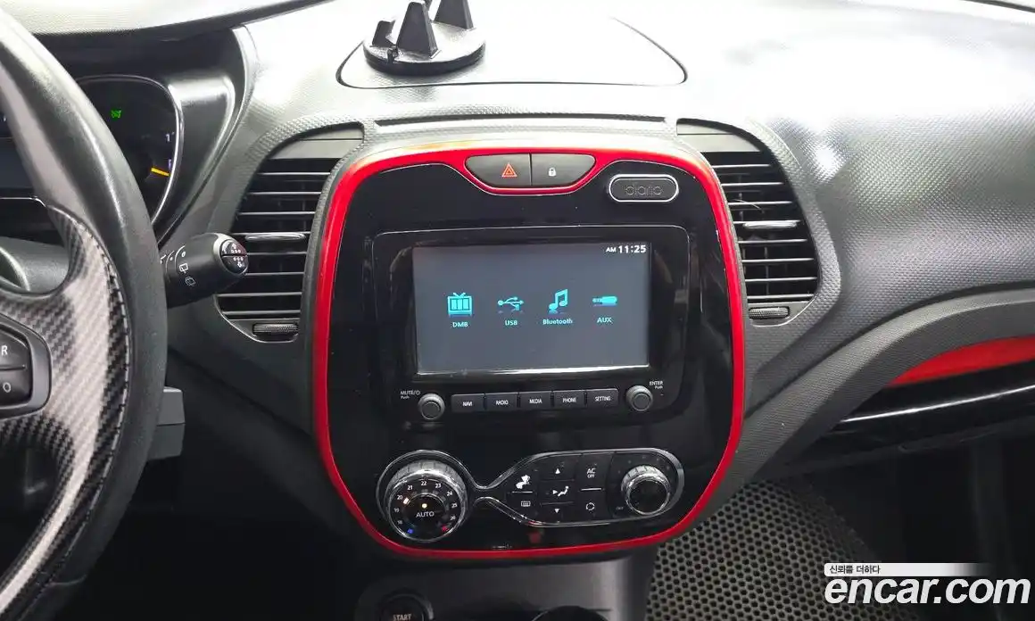 Renault QM3 2015 1.5 Автомат в Москве № 619755, фото 14