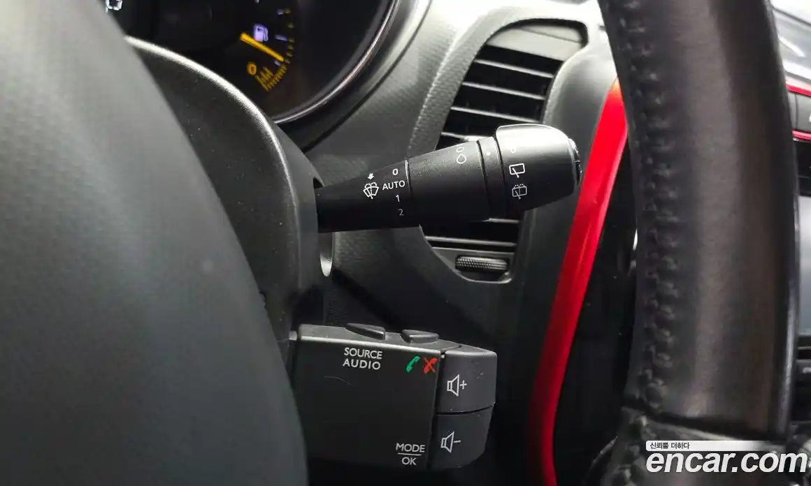 Renault QM3 2015 1.5 Автомат в Москве № 619755, фото 16