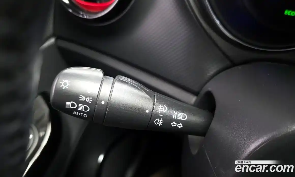 Renault QM3 2015 1.5 Автомат в Москве № 619755, фото 18