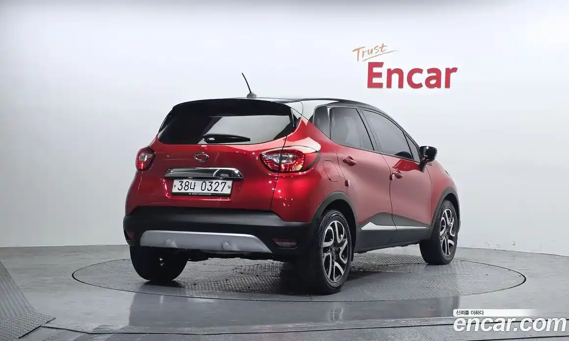 Renault QM3 2015 1.5 Автомат в Москве № 619755, фото 2