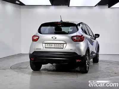 Renault QM3 2015 1.5 Автомат в Москве № 619846, миниатюра 3