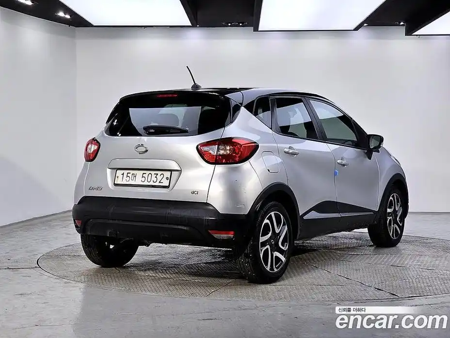 Renault QM3 2015 1.5 Автомат в Москве № 619846, фото 4