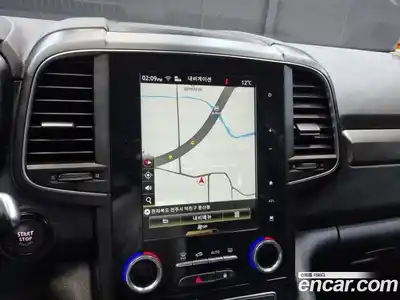 Renault QM6 2022 2.0 Автомат в Москве № 620157, миниатюра 11