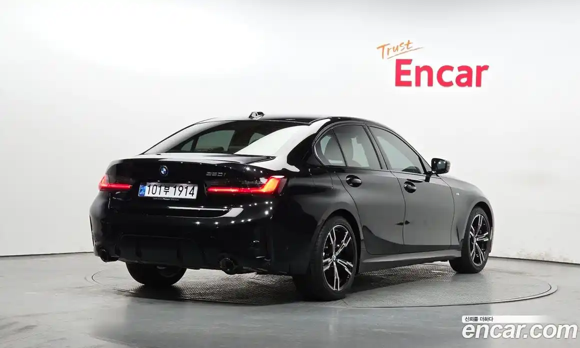 BMW 3-Series 2024 2.0 Автомат в Москве № 620411, фото 3