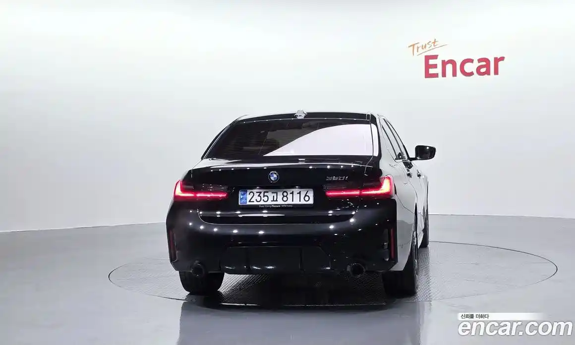 BMW 3-Series 2024 2.0 Автомат в Москве № 620570, фото 4