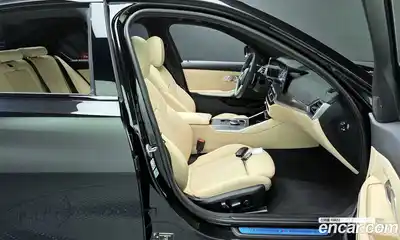 BMW 3-Series 2024 2.0 Автомат в Москве № 620570, миниатюра 10