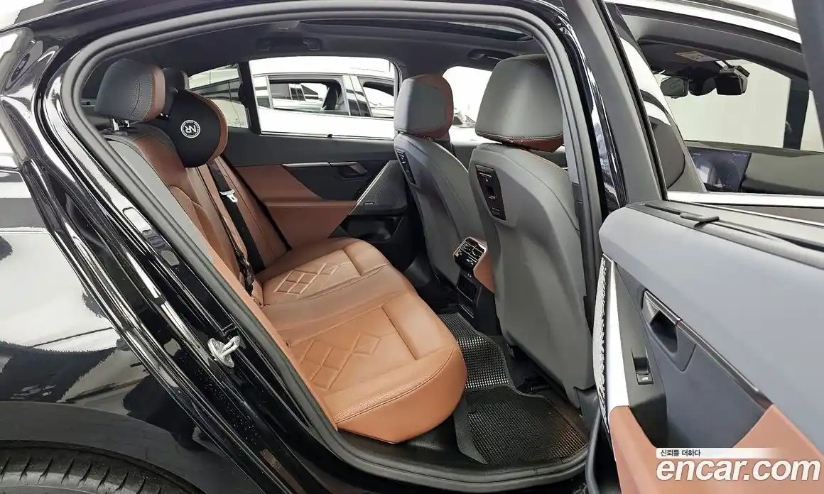 BMW 5-Series 2024 2.0 Автомат в Москве № 620935, фото 12