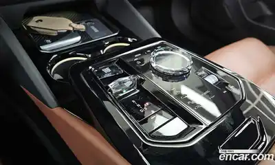 BMW 5-Series 2024 2.0 Автомат в Москве № 620935, миниатюра 9