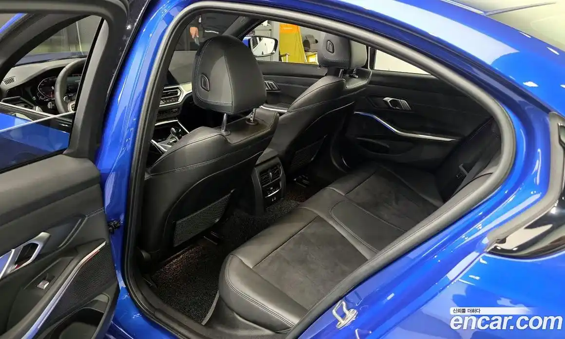 BMW 3-Series 2022 2.0 Автомат в Москве № 620942, фото 11