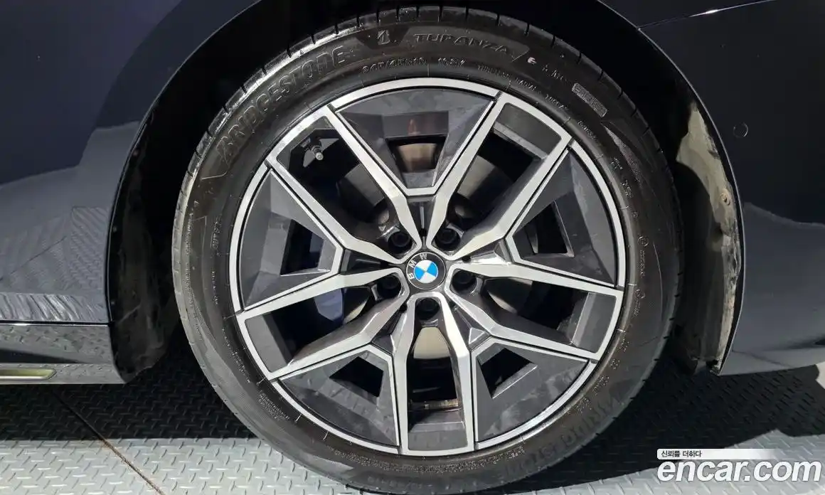 BMW 5-Series 2024 2.0 Автомат в Москве № 620956, фото 4