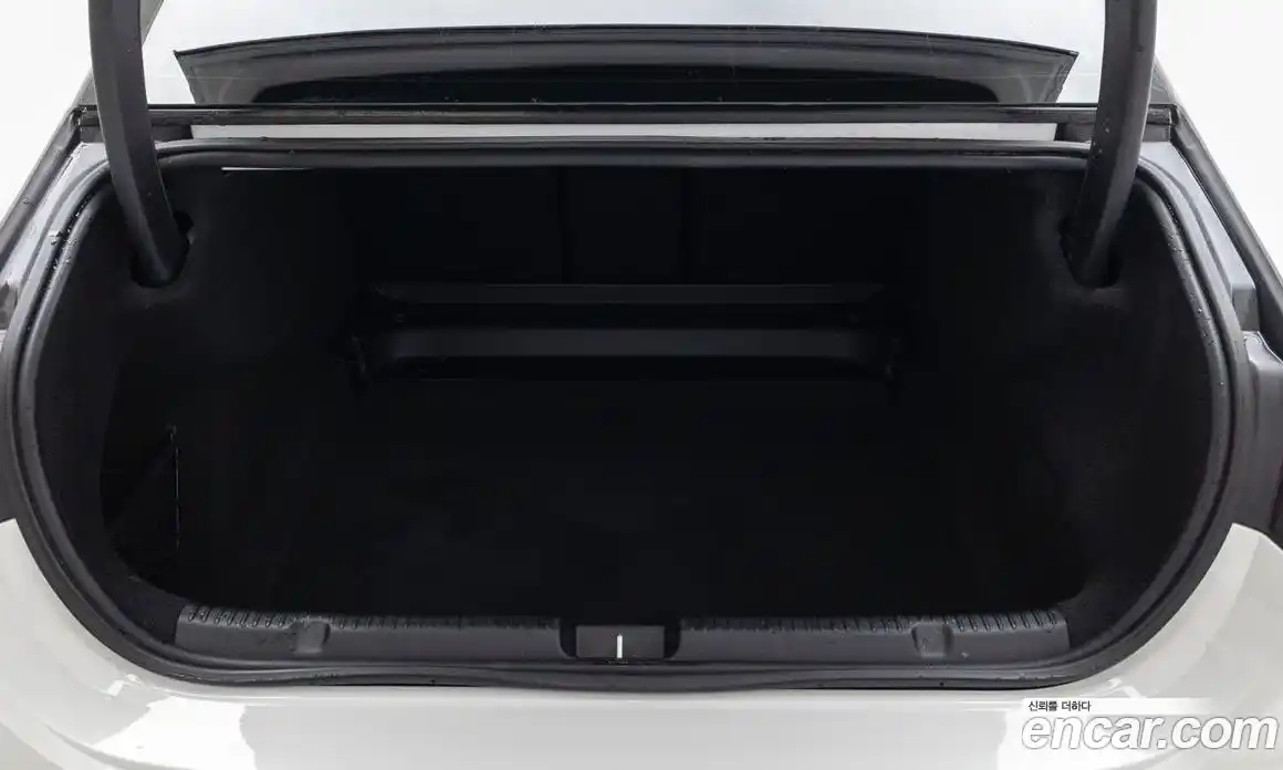 Mercedes-Benz EQE 2023 14.0 Автомат в Москве № 622907, фото 11