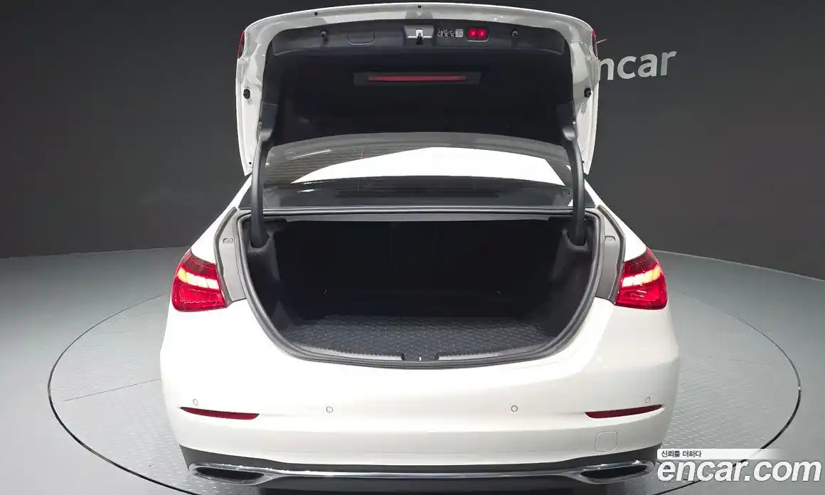 Mercedes-Benz C-Class 2024 2.0 Автомат в Москве № 623001, фото 20