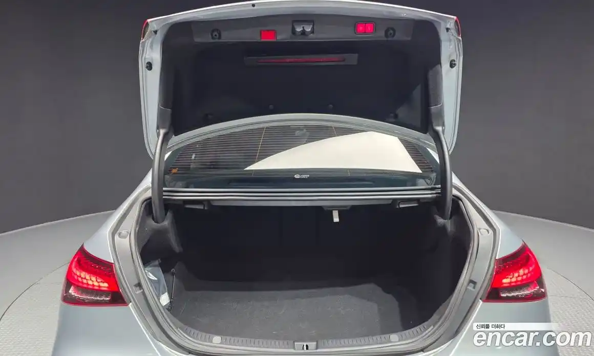 Mercedes-Benz E-Class 2022 2.0 Автомат в Москве № 623035, фото 20