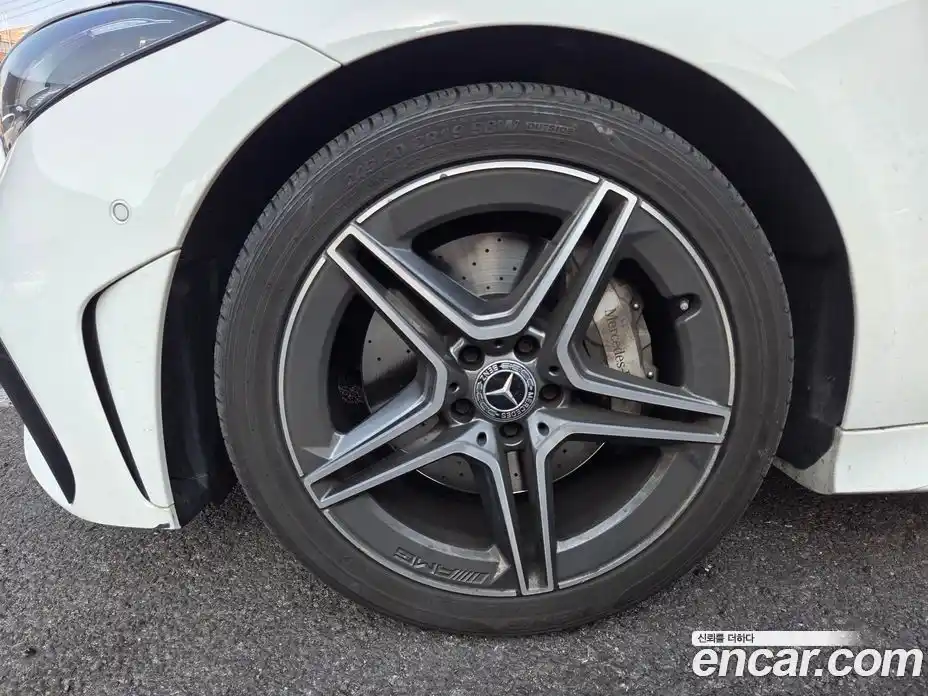 Mercedes-Benz CLS-Class 2023 2.0 Автомат в Москве № 623169, фото 17