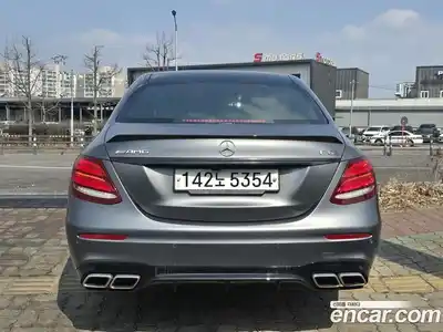 Mercedes-Benz E-Class 2019 4.0 Автомат в Москве № 623621, миниатюра 3
