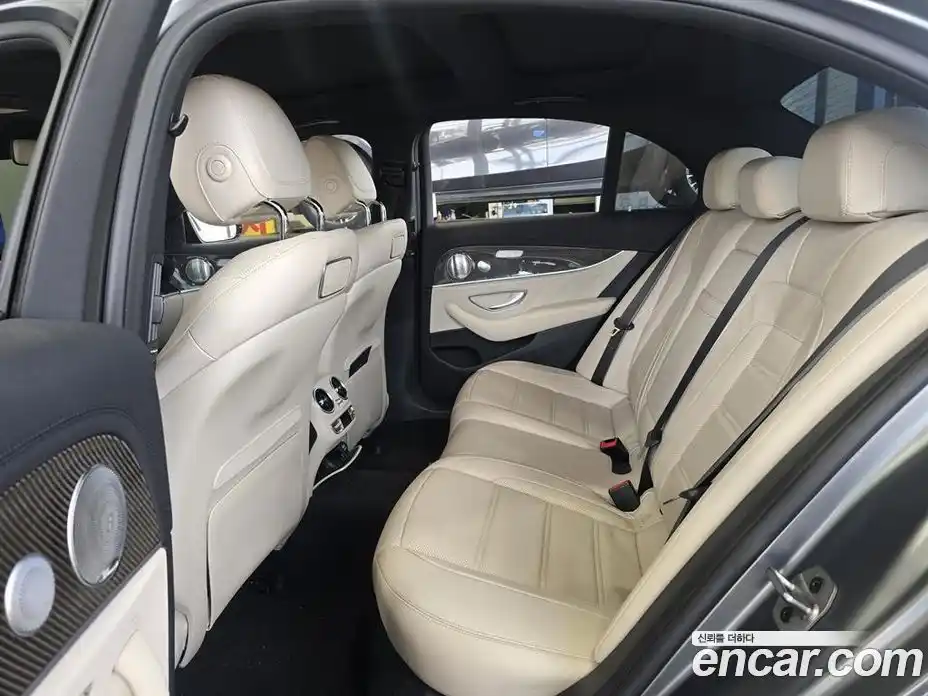 Mercedes-Benz E-Class 2019 4.0 Автомат в Москве № 623621, фото 10