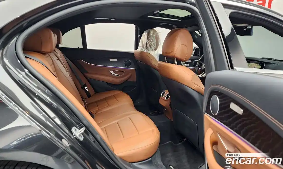 Mercedes-Benz E-Class 2021 1.9 Автомат в Москве № 623633, фото 12