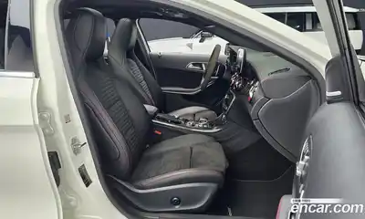 Mercedes-Benz GLA-Class 2019 2.0 Автомат в Москве № 623761, миниатюра 10