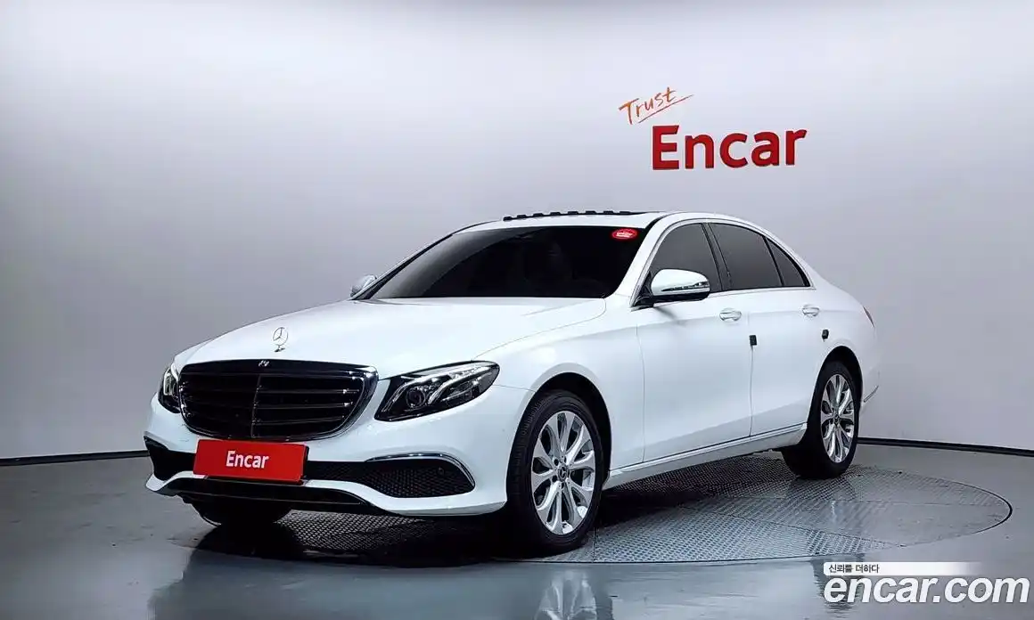 Mercedes-Benz E-Class 2019 1.9 Автомат в Москве № 624138, фото 1