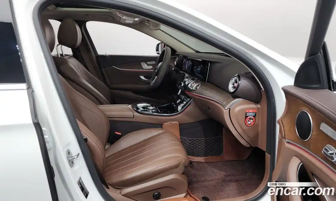 Mercedes-Benz E-Class 2019 1.9 Автомат в Москве № 624138, фото 11