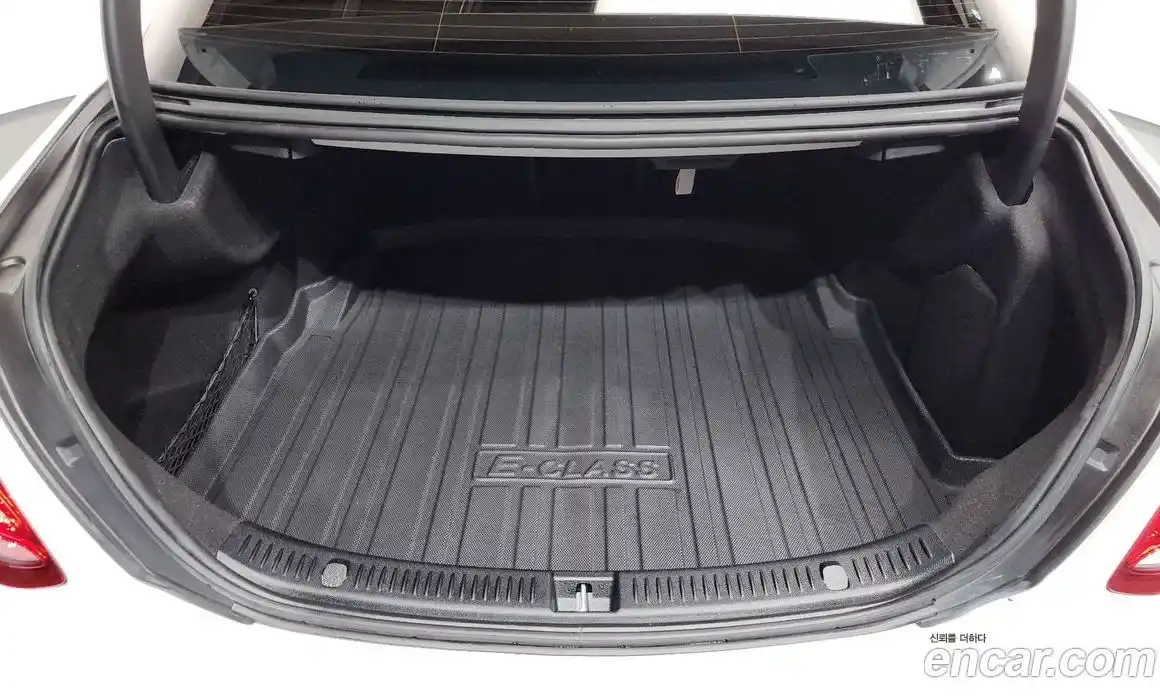 Mercedes-Benz E-Class 2019 1.9 Автомат в Москве № 624138, фото 20