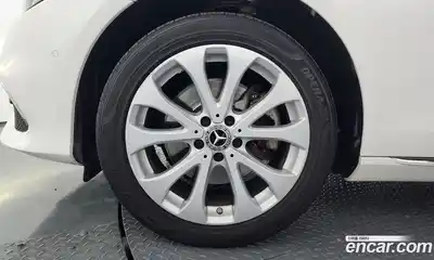 Mercedes-Benz E-Class 2019 1.9 Автомат в Москве № 624138, миниатюра 5