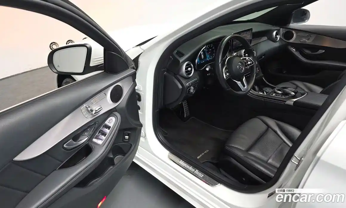 Mercedes-Benz C-Class 2021 2.0 Автомат в Москве № 624482, фото 9