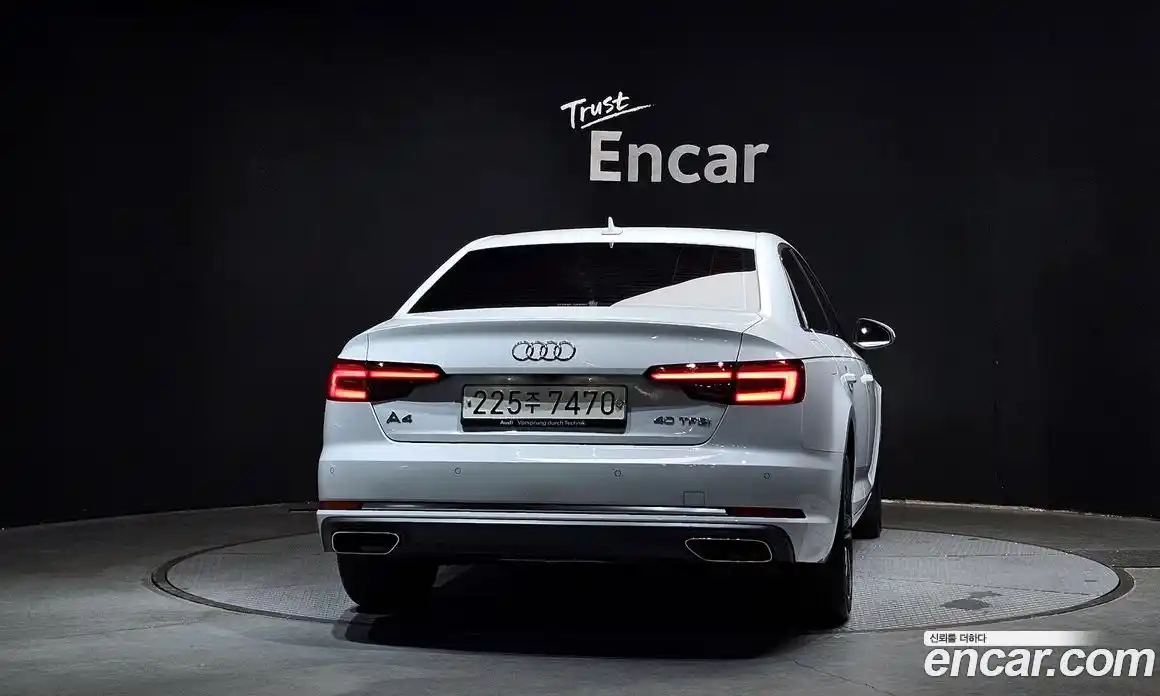 Audi A4 2019 2.0 Автомат в Москве № 625028, фото 4