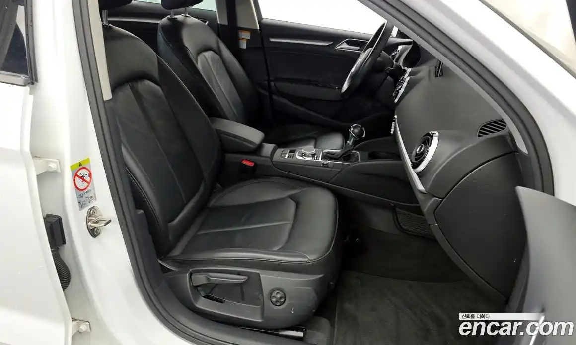 Audi A3 2016 2.0 Автомат в Москве № 625429, фото 11