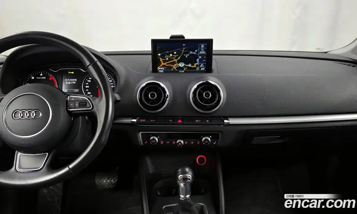 Audi A3 2016 2.0 Автомат в Москве № 625429, фото 14