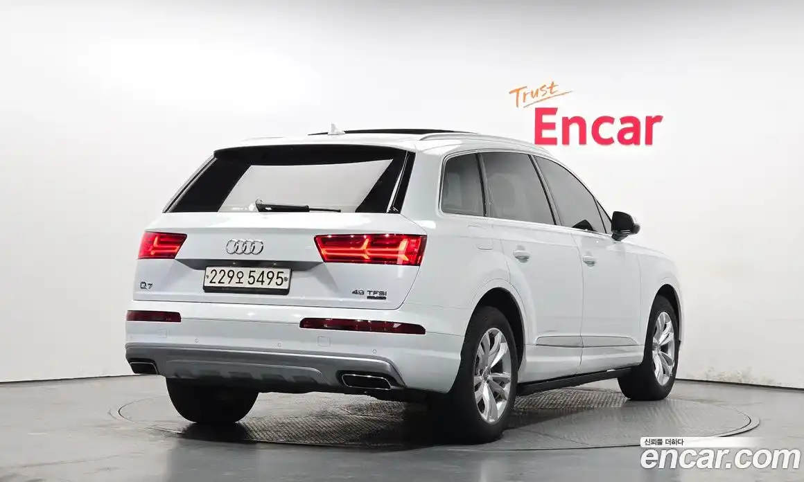 Audi Q7 2019 2.0 Автомат в Москве № 625541, фото 2