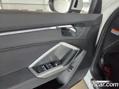 Audi Q3 2020 2.0 Автомат в Москве № 625985, миниатюра 11