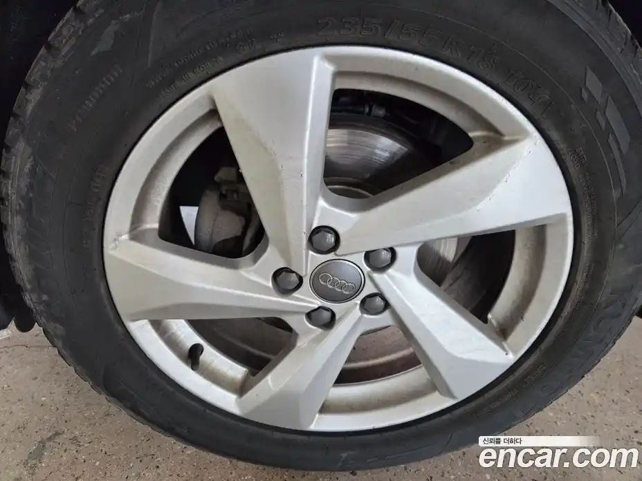 Audi Q3 2020 2.0 Автомат в Москве № 625985, фото 3