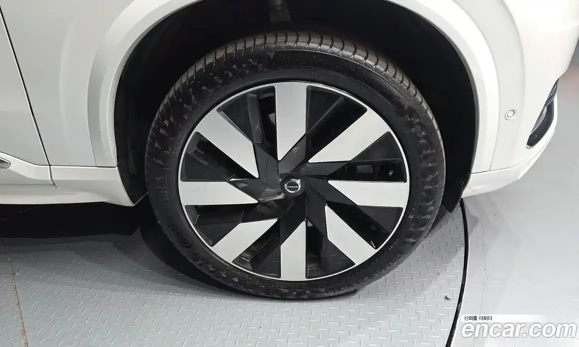 Volvo XC90 2024 2.0 Автомат в Москве № 626175, фото 5